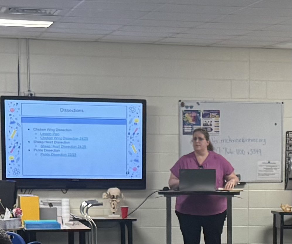 NHREC_CTE_BF's tweet photo. Awesome PD this morning!Staff walked away with valuable lessons & resources on student engagement —what a great way to prepare for our students’ return! 🍎📚 @NHREC_VA #GettinItDone #ButlerFarmFam #EngagedLearning #NHRECCTE https://t.co/1O2etax4Qf