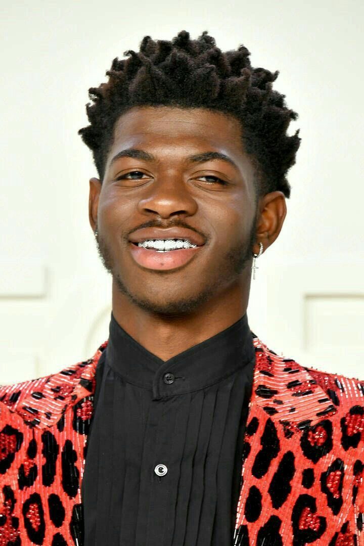 ThatOjoBoy's tweet photo. Lil Nas X has reportedly been hospitalized due to a suspected overdose after being found walking through the streets of Los Angeles at around 4 AM wearing only underwear. https://t.co/AJqoetddUS
