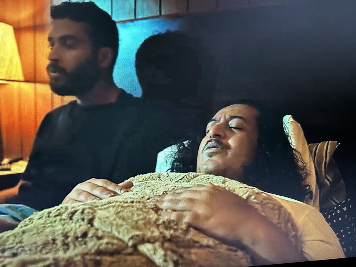 #بقول_شي
#عايشين_معانا 
<a href="/aBO1sLLO/">ابو سلو - فهد بن سالم</a> 
الفنان الجميل فهد المطيري احرص على تغيير الشكل في كل شخصية لا يكون نفس الشكل كل مره هذي ادوات إحترافية تساعد على تكوين الشخصية أكثر . عموماً انت وأحمد الكعبي مميزين جداً .