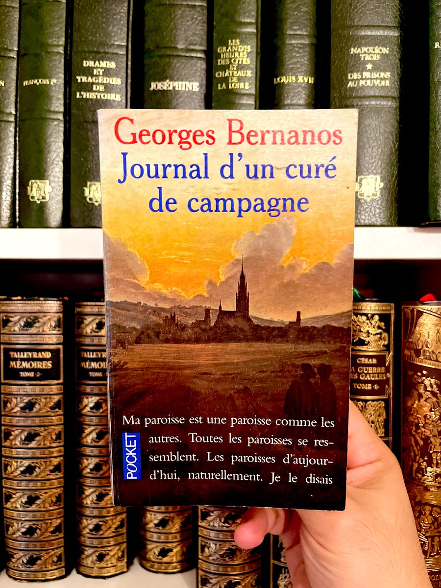 cosmoslitterair's tweet photo. La lecture du Journal d’un curé de campagne de Georges Bernanos il y a quelques années m’avait bouleversé.

J’avais pris des notes avant la création de ce compte. Je vous les livre dans ce fil.

⬇️⬇️⬇️ https://t.co/jes6S5xoTy