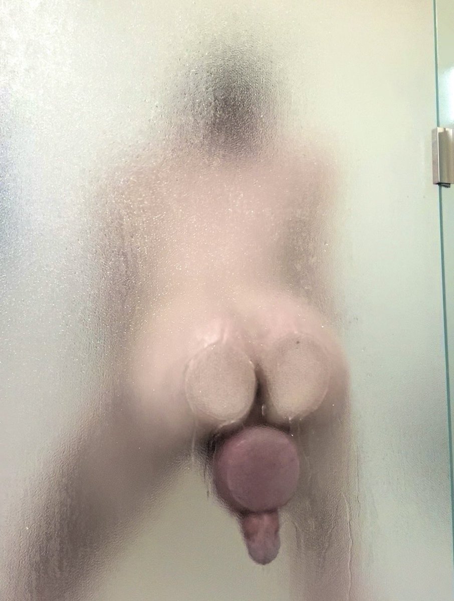 Someone once told me “I’ve never seen anyone’s balls as big as their asscheek” and I’ve never fully recovered from that🥲.