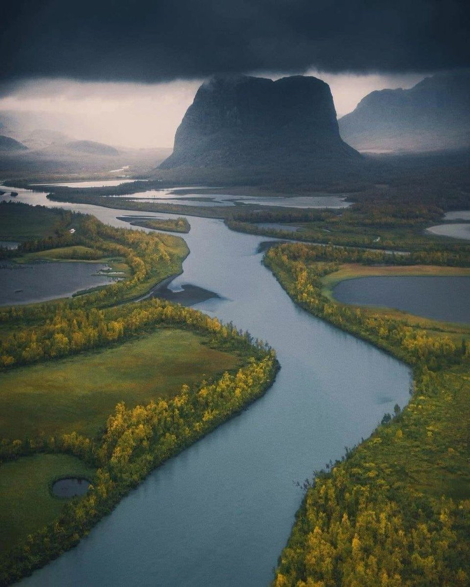 AudreySmit99338's tweet photo. A stunning view from Sarek National park Sweden https://t.co/tCGHAVHo3f