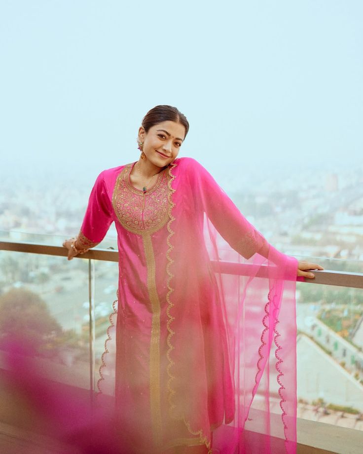 My Heart beats fast when I see your Face and Hear Your voice <a href="/iamRashmika/">Rashmika Mandanna</a> ☺️❤️

#RashmikaMandanna