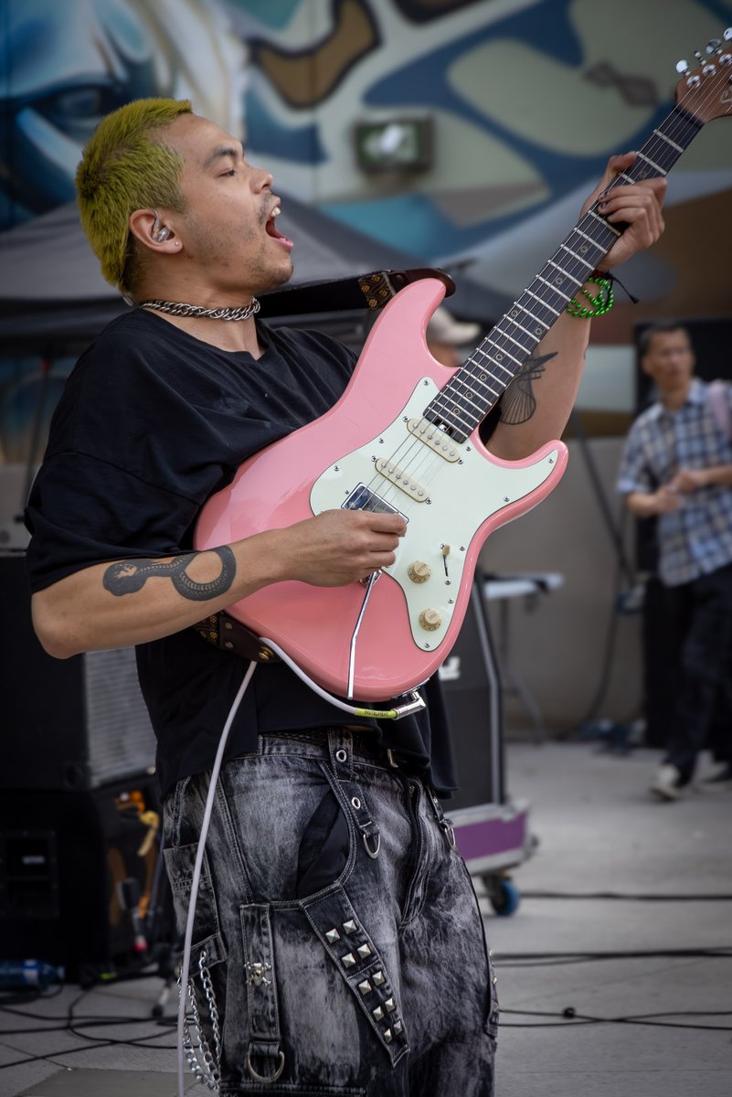 Rock the Coliseum tweet media