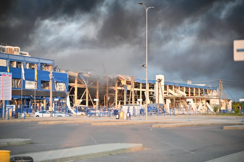 JadedB's tweet image. In before Trump jumps hurdles to excuse the fact that Putin just bombed a U.S. factory in Ukraine. 

Now what?
Another red carpet? Another limo ride? More troops with "headaches" from brain damage?
How much longer must we watch this imbecile lick the boots of our enemies? #Unfit