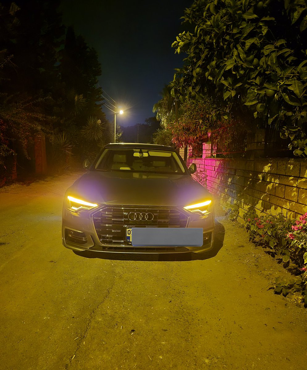 sarışın sevdam farlardan geliyor.