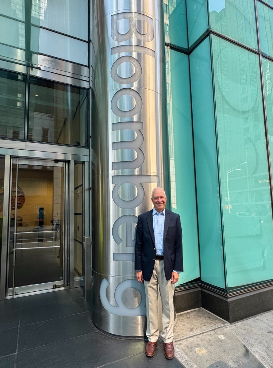 SMC³ - https://smc3.info/m/SMC³ (@smc3_inc) on Twitter photo Our very own SMC³ President and CEO, Andrew Slusher, recently stepped into the spotlight as a guest on <a href="/LogisticsLee/">Lee Klaskow</a>'s podcast "Talking Transports" right in the heart of New York City! 🗽✨
Check out this behind-the-scenes look where groundbreaking discussions unfold, covering Our very own SMC³ President and CEO, Andrew Slusher, recently stepped into the spotlight as a guest on <a href="/LogisticsLee/">Lee Klaskow</a>'s podcast "Talking Transports" right in the heart of New York City! 🗽✨
Check out this behind-the-scenes look where groundbreaking discussions unfold, covering