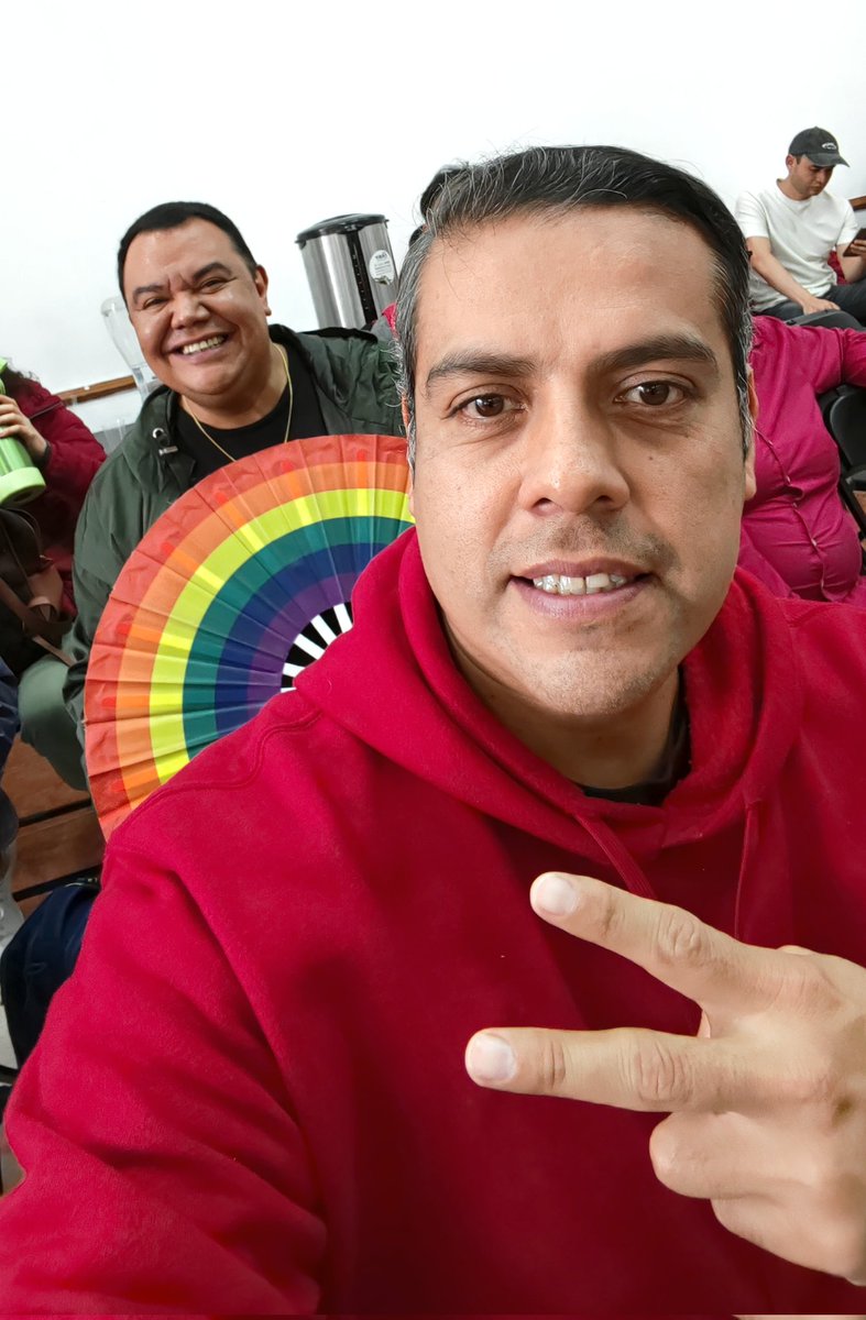 En el <a href="/PRICDMX_/">PRI Ciudad de México</a> 
Trabajando en equipo y con toda la actitud rumbo al 2027 

La democracia en #Mexico se defiende desde  todas sus políticas públicas. #CultivandoTuMovimiento🌱