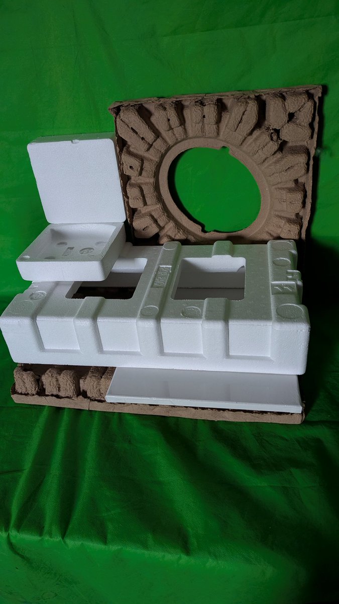 Dethpixl's tweet photo. Recycling old packaging to make a nasa punk Alien ruins sci-fi drone shot with Photoshop and haibrid workflows @elonmusk @NASA #spacex #art #scifi #nasapunk #mars #futuristic #architecture #ai #haibrid #space #conceptart https://t.co/lAdymbsJHL