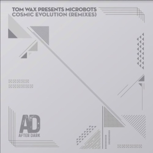 MVC38829108's tweet image. New arrival: Tom Wax Presents Microbots - Cosmic Evolution (remixes) (12" Vinyl) #TomWaxPresentsMicrobots #CosmicEvolution(remixes) #vinyl #cds