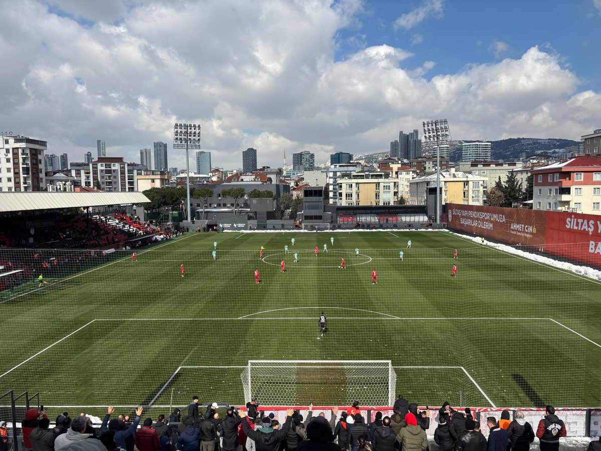 #floodlightfriday 
Pendik, Turkey 🇹🇷