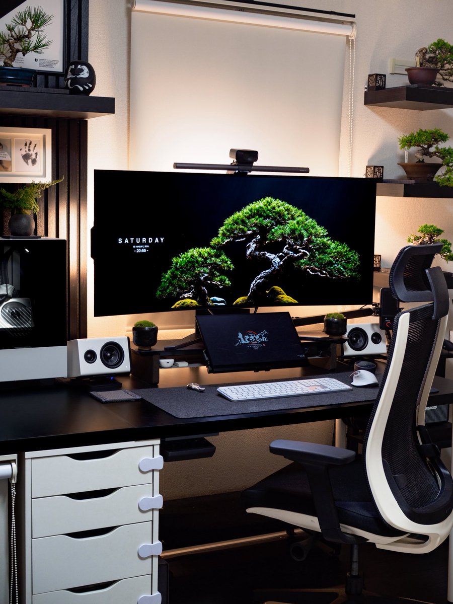EssenciaisBr's tweet image. #desksetup #essentials #essenciais