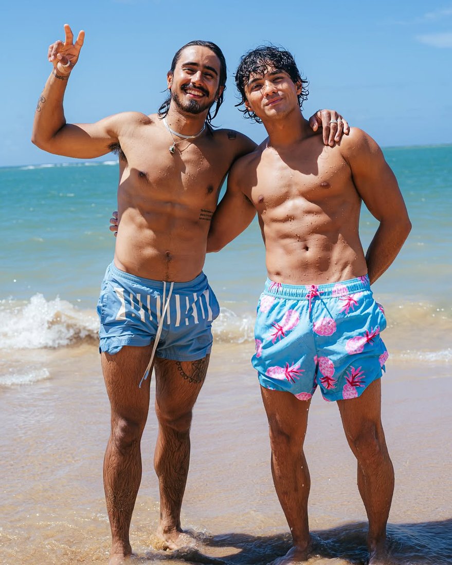 MENin4K's tweet image. Michael Cimino and Brandon Perea enjoying Puerto Rico in a new post