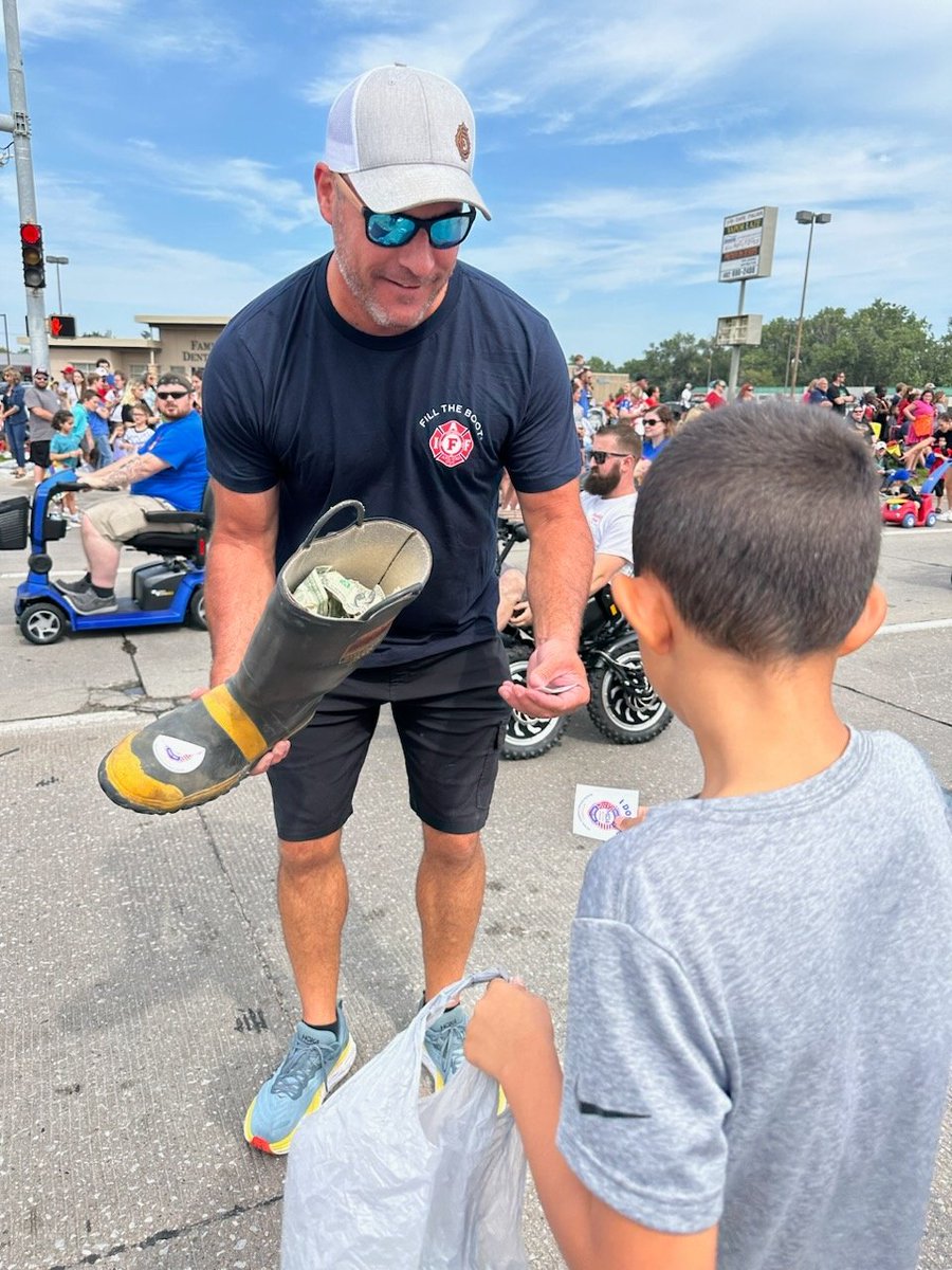 The <a href="/OmahaFire385/">Omaha Fire Fighters</a> members will be doing #FillTheBoot for <a href="/MDAUSA/">MDA USA</a>  this Saturday at the <a href="/MillardDays/">Millard Days</a> Parade.  The weather looks great!!!  Hope to see you there!!!
