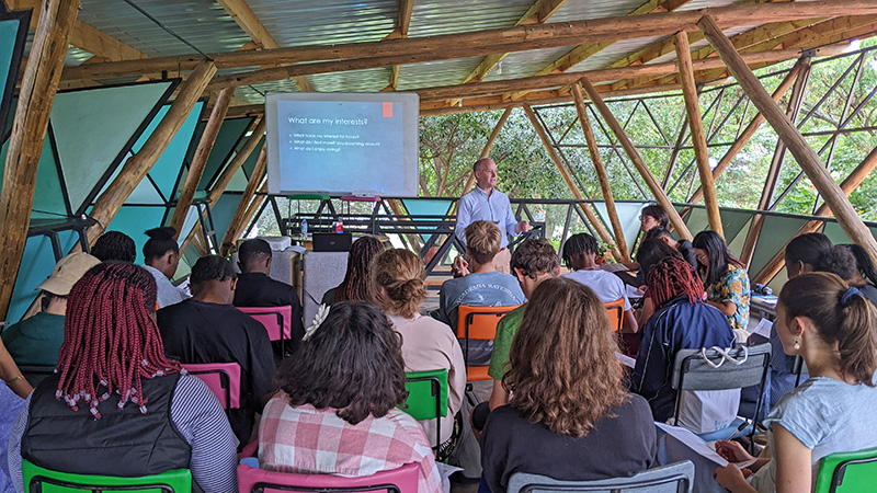 As Luther alumni prepare to pick up international students from the Minneapolis airport this weekend, it feels like a good time to shine a light on the global appetite for a #LutherCollege education. Learn More bit.ly/45QHTod