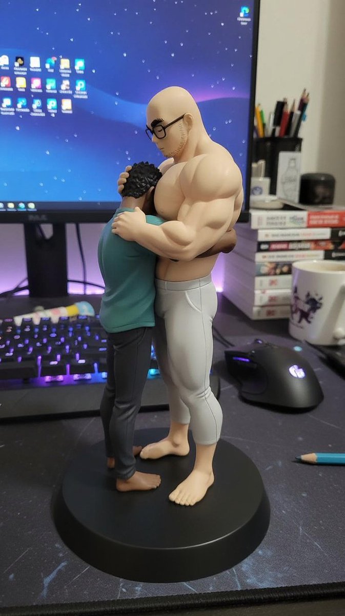 Thicc_Muscle's tweet photo. I would love to get and give this hug💙
This is AI generated from this picture, to become this fake figurine😆 https://t.co/T2gN2sgSRV
