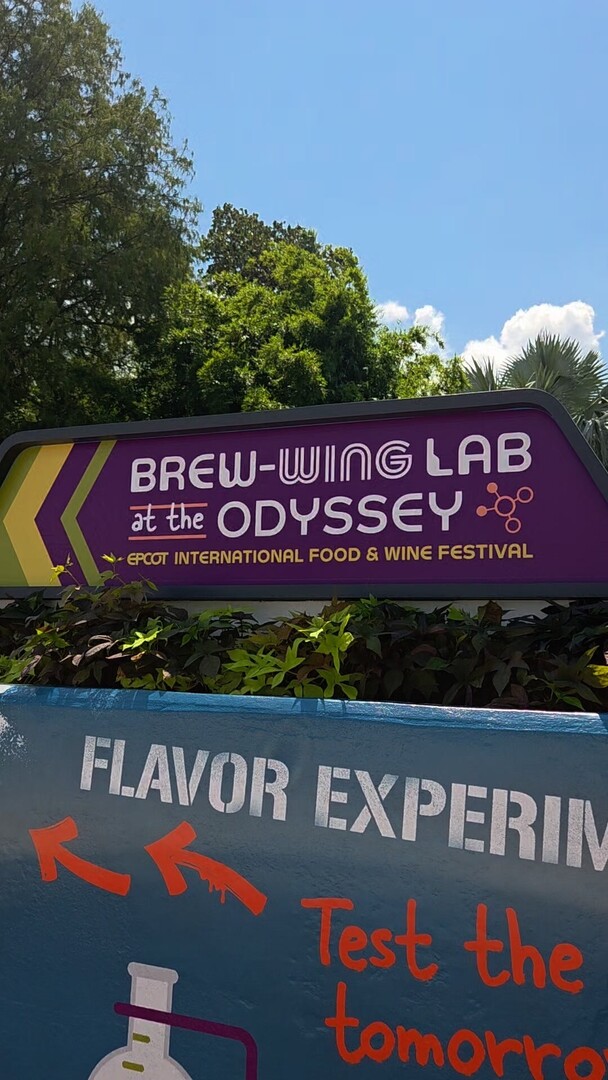 4chipandcompany's tweet photo. The Brew-Wing Lab from the #Muppets is returning for the 2025 Epcot International Food and Wine Festival ❤️🍷

#disneyworld #disneyeats #epcot #foodandwine #epcotfood #epcotfoodandwine https://t.co/h4e5X47fXH https://t.co/OM9UboVbXL