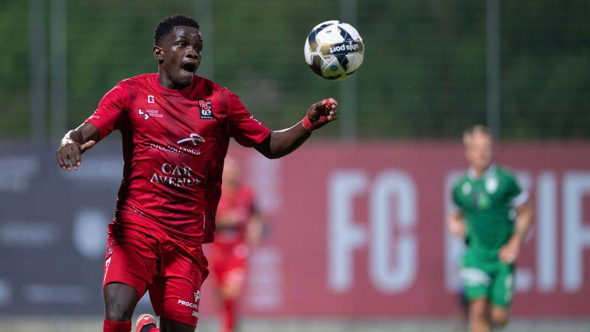 Boris Mfoumou is a great runner with the ball, physically strong, direct attacker with accurate passing and crossing as well (when he's in the mood to let go of the ball).
Kinda hoping he doesn't sort out his finishing because that's his time in semi-pro 🇱🇺⚽️ over 🤣