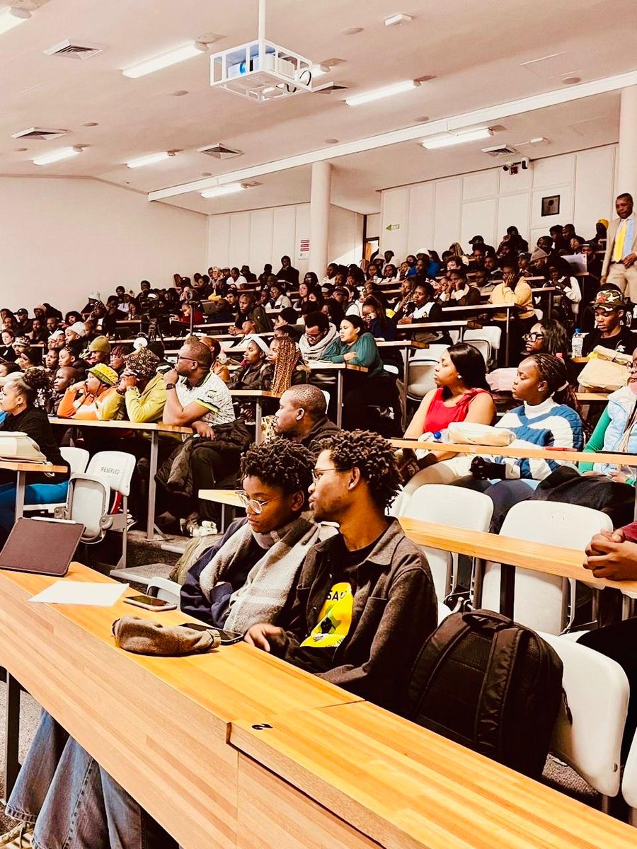 The ANCYL National Health Insurance Panel Discussion is currently underway at the University of Cape Town, Chris Hani Lecture Hall. 

#RoadToANCYLNGC
#ANCYL2ndNGC
#ANCYL81stAnniversary 
#ANCYLatWork