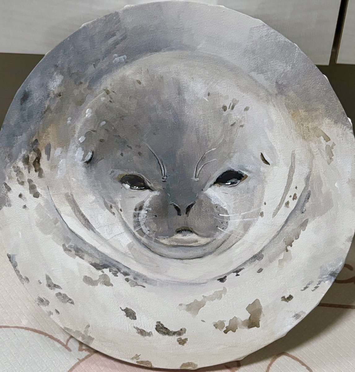 🦭丸いキャンバスに描いたアザラシ🦭