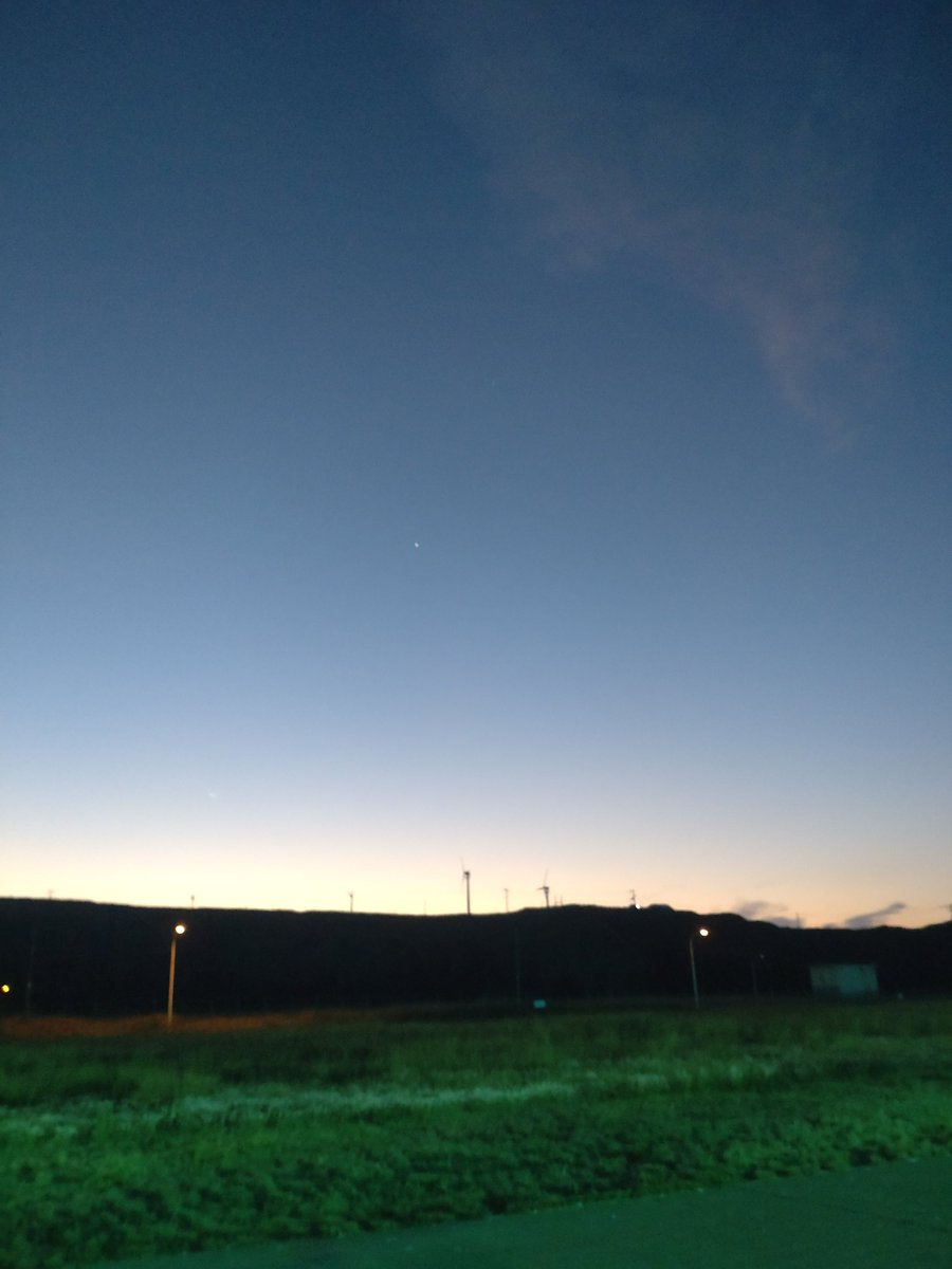 monke01's tweet photo. 夜が明けた
おはよう日の出さん https://t.co/RyeuhDeEHV
