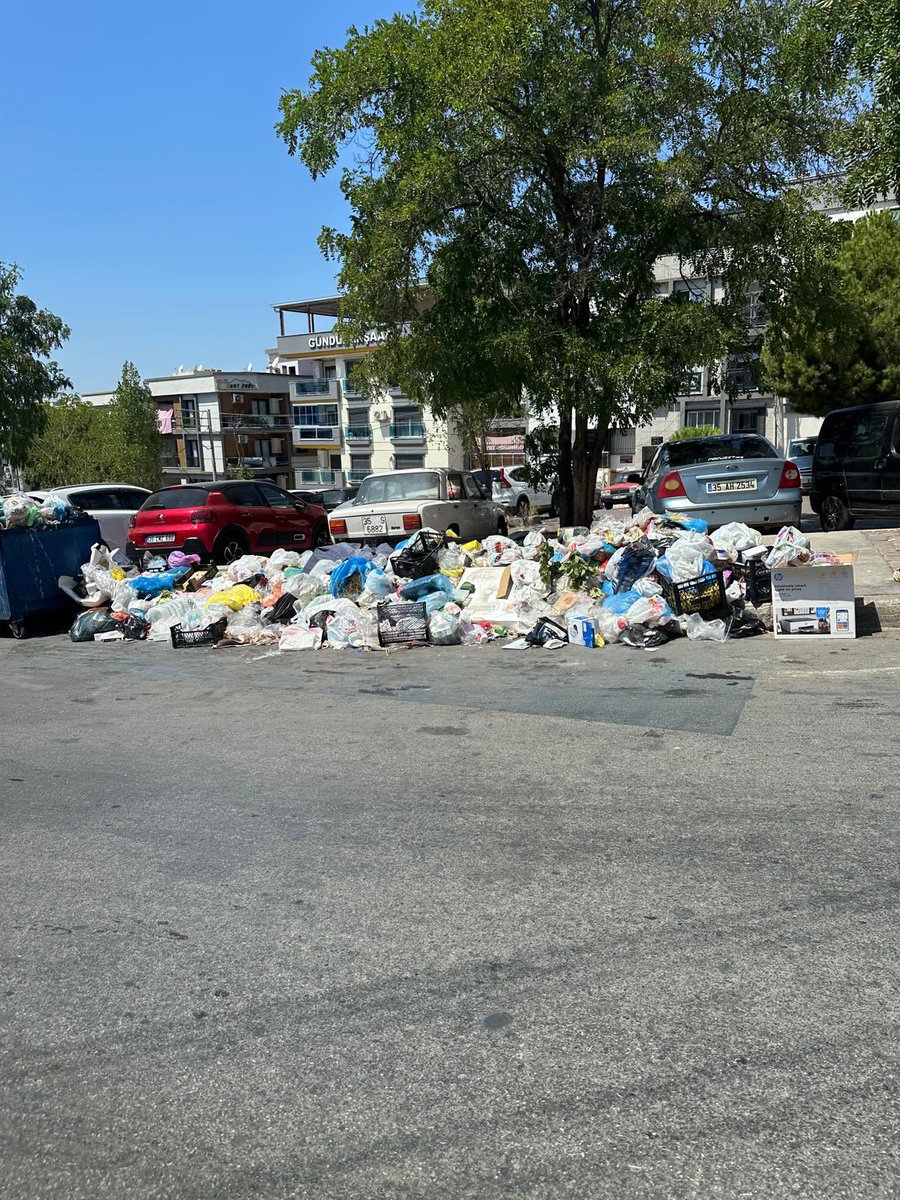 <a href="/kucukprensiye/">Nur Betül Aras</a> İzmir’in bokunu çıkardınız, sıra memlekete geldi.