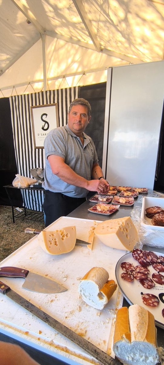 Acá estamos 
Sociedad Rural Salteña