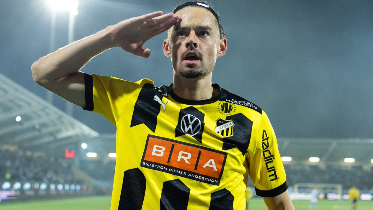 🇷🇴Cluj ha perdido por 7 a 2 contra 🇸🇪Häcken en la ida del Play-offs de la Conference League #UECL

El hombre del partido ha sido el tunecino Amor Layouni. Ha repartido 5 asistencias en un partido