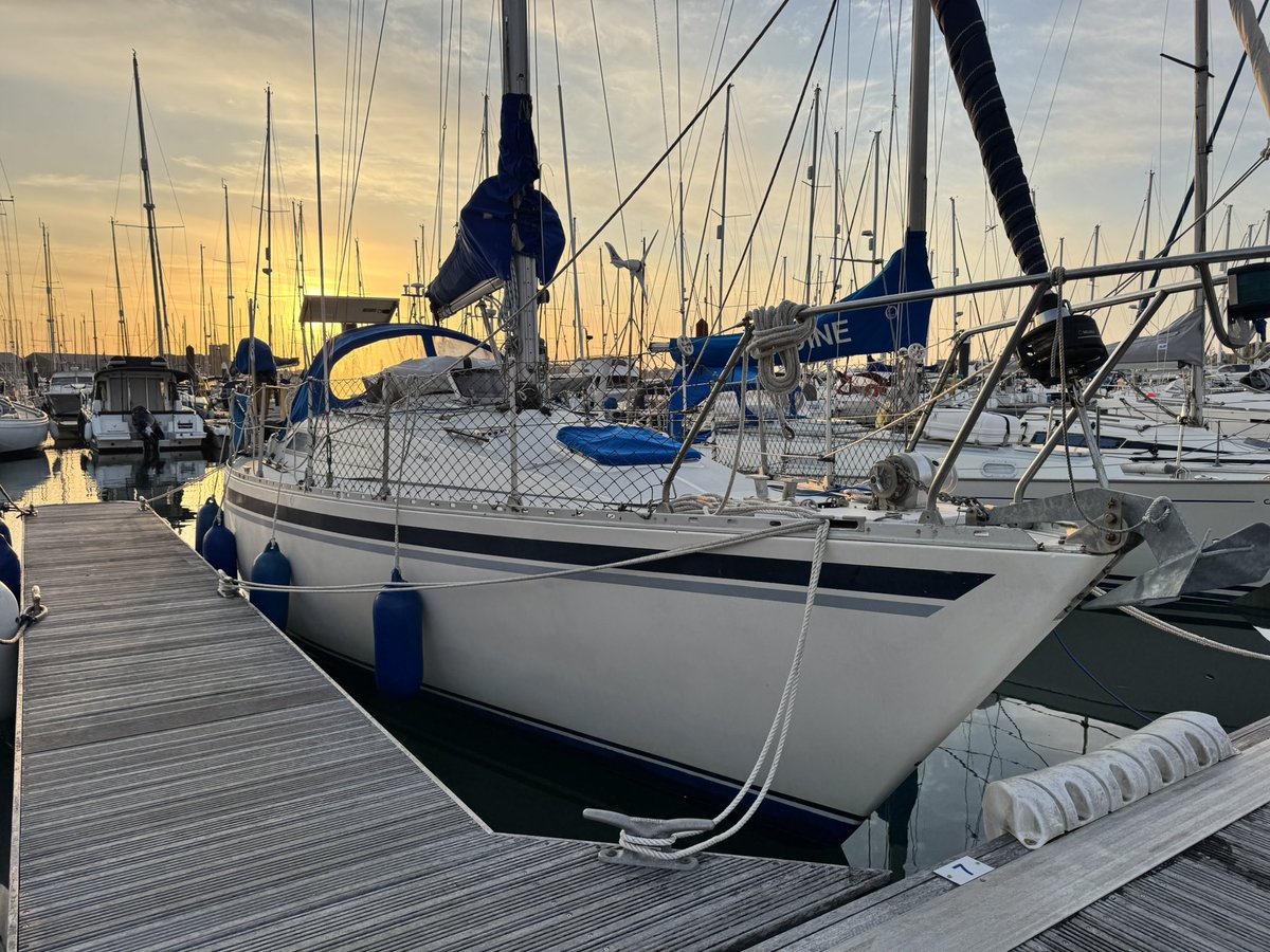 Hi <a href="/LynnParsonsUK/">Lynn Parsons</a> #sunset over <a href="/plymouth/">Keith Merriman</a> this evening, preparing to #sail to the #ChannelIslands for the weekend #MellowMagic <a href="/magicfm/">Magic Radio</a>