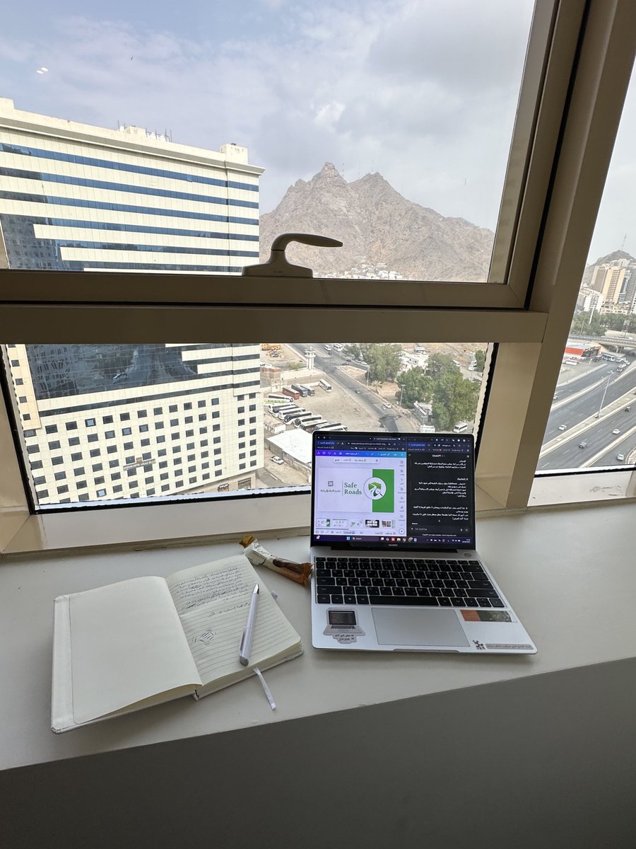 سعيدة جدًا بمشاركتي بهاكثون  #برمجان_سنا ، تحدي مختلف و تجربة جميلة ومليانة شغف ، صح ما فزنا لكن الفوز مو دائم هو الهدف، أحيانًا التجربة نفسها هي المكسب الأكبر 
شكرًا لفريقي البطل SafeRoads 🌟🧡