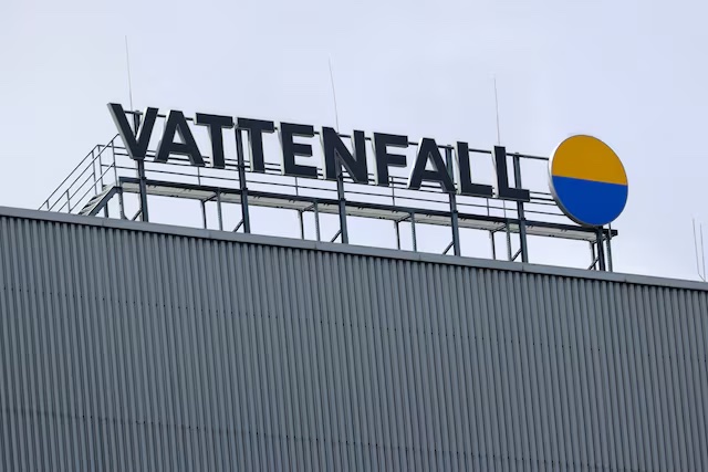🇸🇪⚡ Sweden is gearing up for a #nuclear renaissance. State-owned Swedish group, Vattenfall, has shortlisted two companies to supply the country’s next generation of small modular reactors, with plans to add up to 2,500 MW of new nuclear capacity by 2035.

With electricity demand