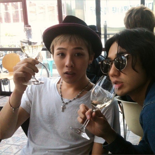 파라dise ㅋ1스 남주 Real로 계심 설정까지 패션디자이너 ㅁㅊ다