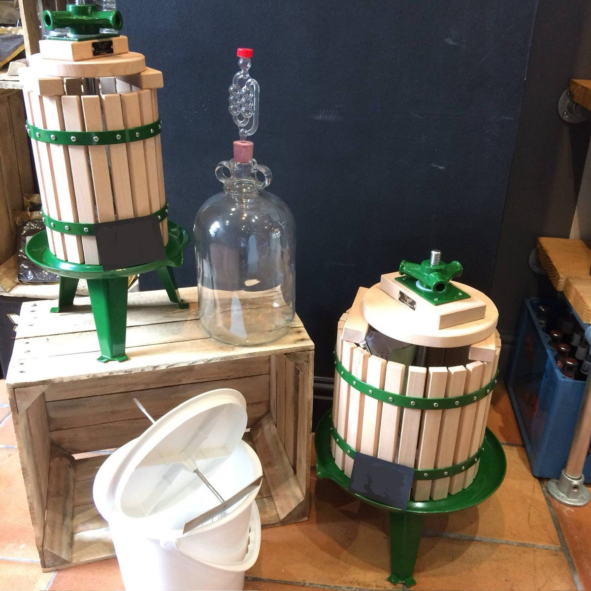 BrewbitzUK's tweet photo. Presses, pulpers are now in stock ready for cider making - https://t.co/zhFRJKNvoR #cider #cidermaking https://t.co/wTjHHUoNlg