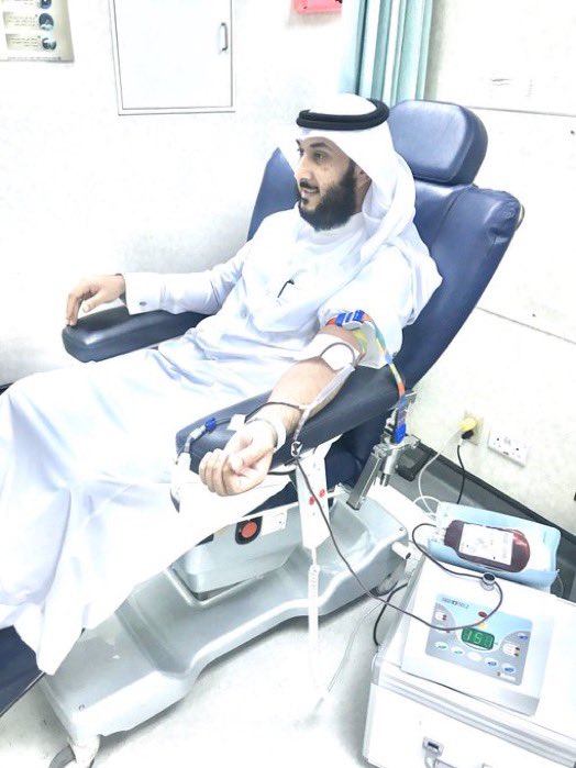 mohd1451's tweet photo. عندما تتبرع بالدم مرة واحدة كم شخص تستطيع أن تنقذه بذلك ،ولو يسر الله لك التبرع بالدم لا أنقذت مرضى كثير كانوا في عداد المتوفين ،والذي تبرع أكثر من مره ماضره ذلك بشئ 
 #حملة_ولي_العهد_للتبرع_بالدم https://t.co/gwhg9OTdmp