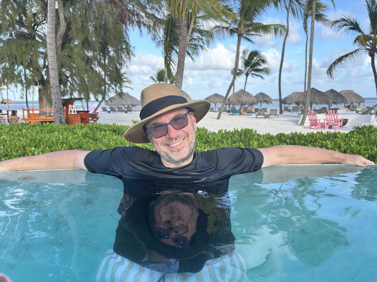 Pete Flecha (@vpedroarrow) on Twitter photo Hey <a href="/Lost_Signal/">⍼ John Nicholson ⍼</a> do you like my cowboy hat? Hey <a href="/Lost_Signal/">⍼ John Nicholson ⍼</a> do you like my cowboy hat?