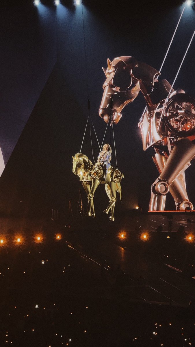 nicksave tweet media