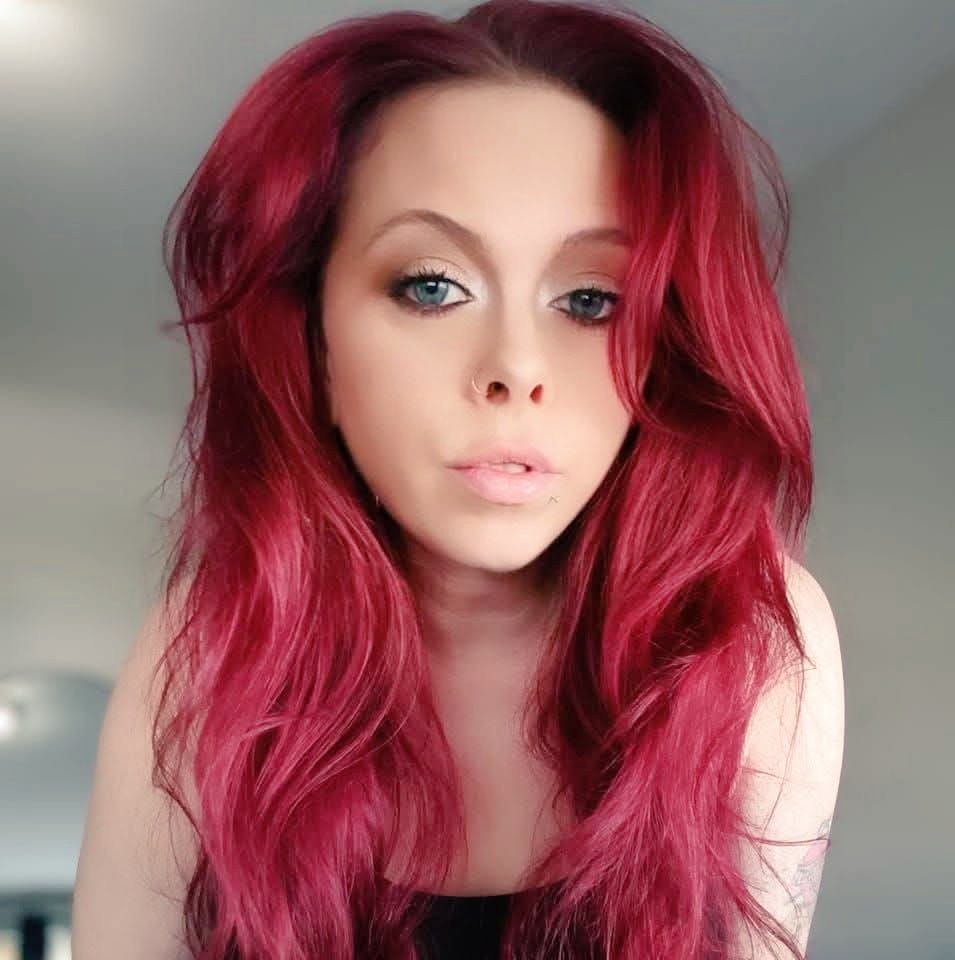 Happy Thursday 🍒🍒