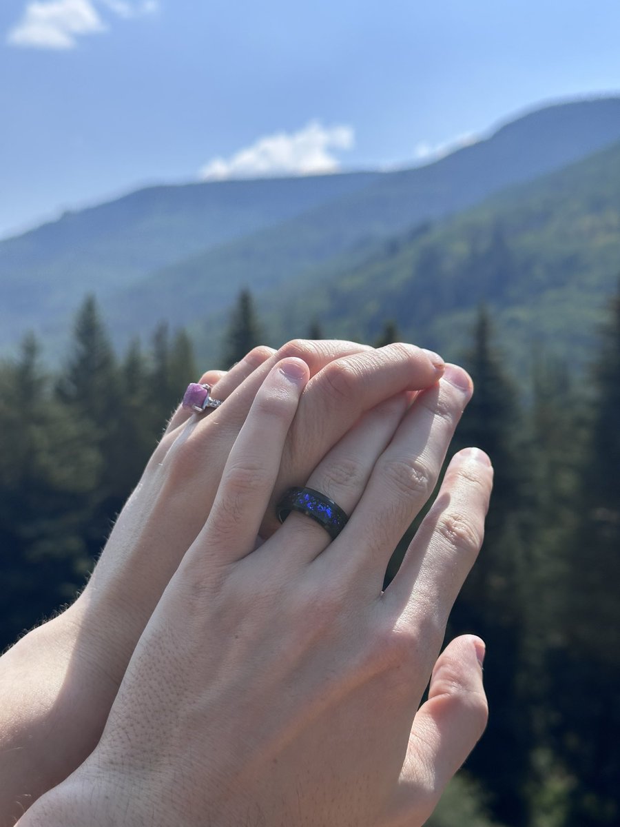 Joey is movin’ and groovin’ tweet media