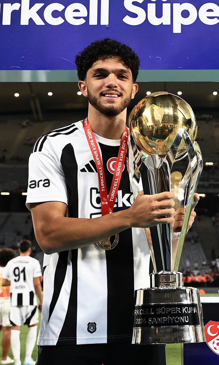 11-12 halisahaya adam eksik olsun küçük kardesi kaleye sokar gene çağırmam bu malı aq