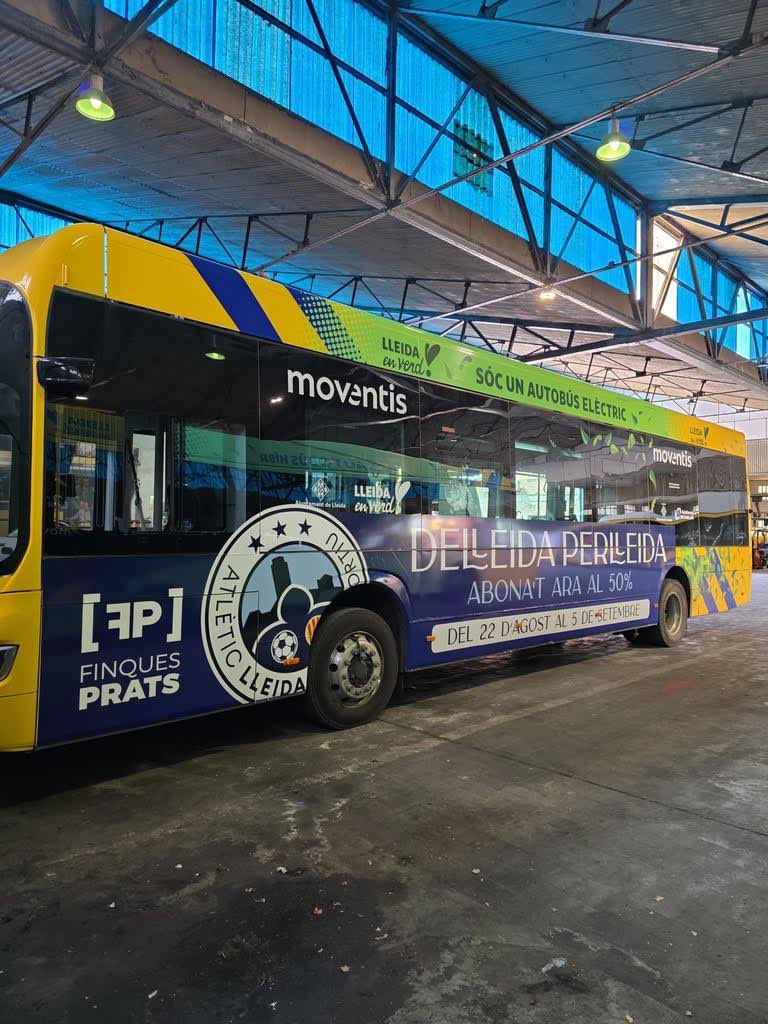 trebolesfc's tweet photo. 😍🚎🤤
Dissenyar un autobús públic de la ciutat
✔️ Check 📝✅ https://t.co/Hvqow3huV9