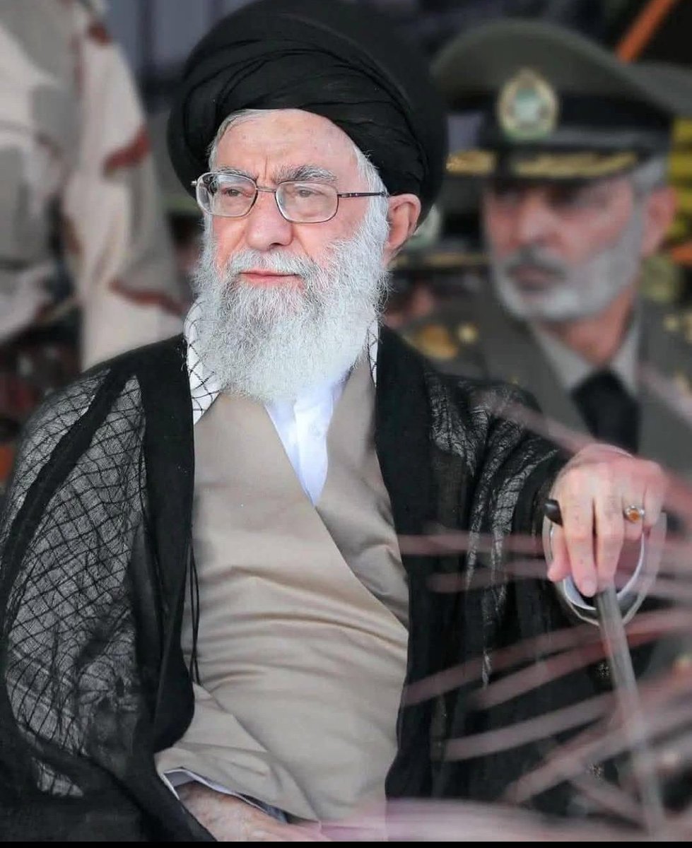 كُن للحق مواليَ،وعدُك آتٍ وعدُ الله..
🤍..