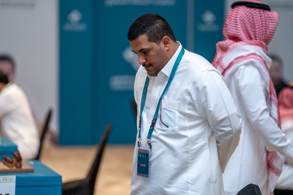 📸 لكل لاعب طريقة في التفكير 🤔

📌تصفيات بطولة المملكة للشطرنج في الرياض♟️ 

📍 مطل خزام في شركة NHC 
<a href="/SaudiNHC/">NHC</a>