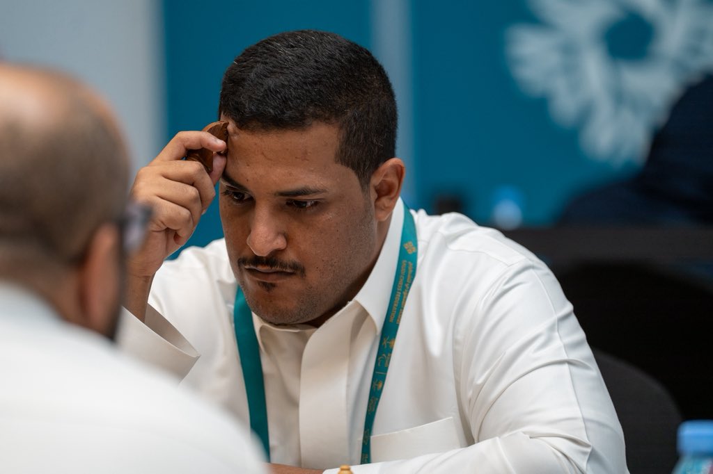 KSAchess's tweet photo. 📸 لكل لاعب طريقة في التفكير 🤔

📌تصفيات بطولة المملكة للشطرنج في الرياض♟️ 

📍 مطل خزام في شركة NHC 
@SaudiNHC https://t.co/Xa4DVarDI6