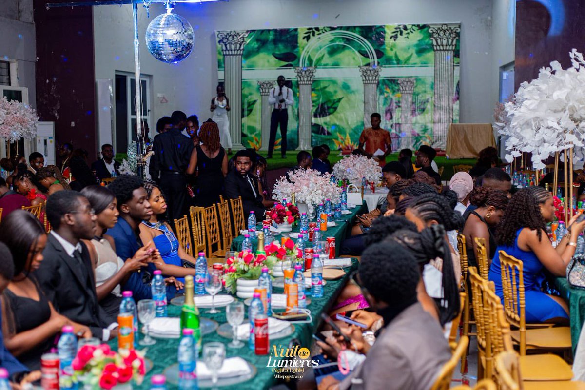 Reflecting on a brilliant night🌌 at NuitdeLumières25✨️ 
The atmosphere was a perfect blend of elegance and great company🫶🏽
Making lasting memories out of this spectacular evening📸💭

#whispersandwine 🍷
