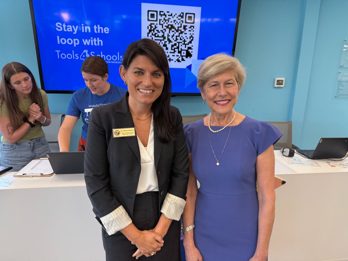 wakeedpa's tweet photo. Big day at #Tools4Schools! We welcomed @RepDeborahRoss AND Dr. Elena Ashburn, Senior Advisor for Education Policy to NC Gov. @JoshStein_.
A former @WCPSS principal, superintendent & NC Principal of the Year, Dr. Ashburn helped teachers check out with supplies + thanked them for all they do. ๐
#Tools4Schools #WCPSS