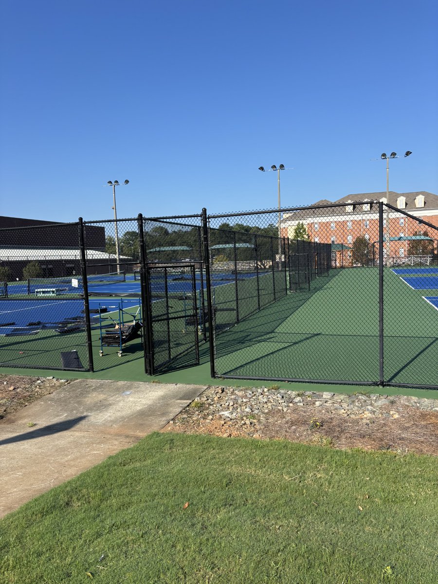TEN | New GCSU athletics branded wind screens are up at the Centennial Center Tennis Courts! #BringTheThunder