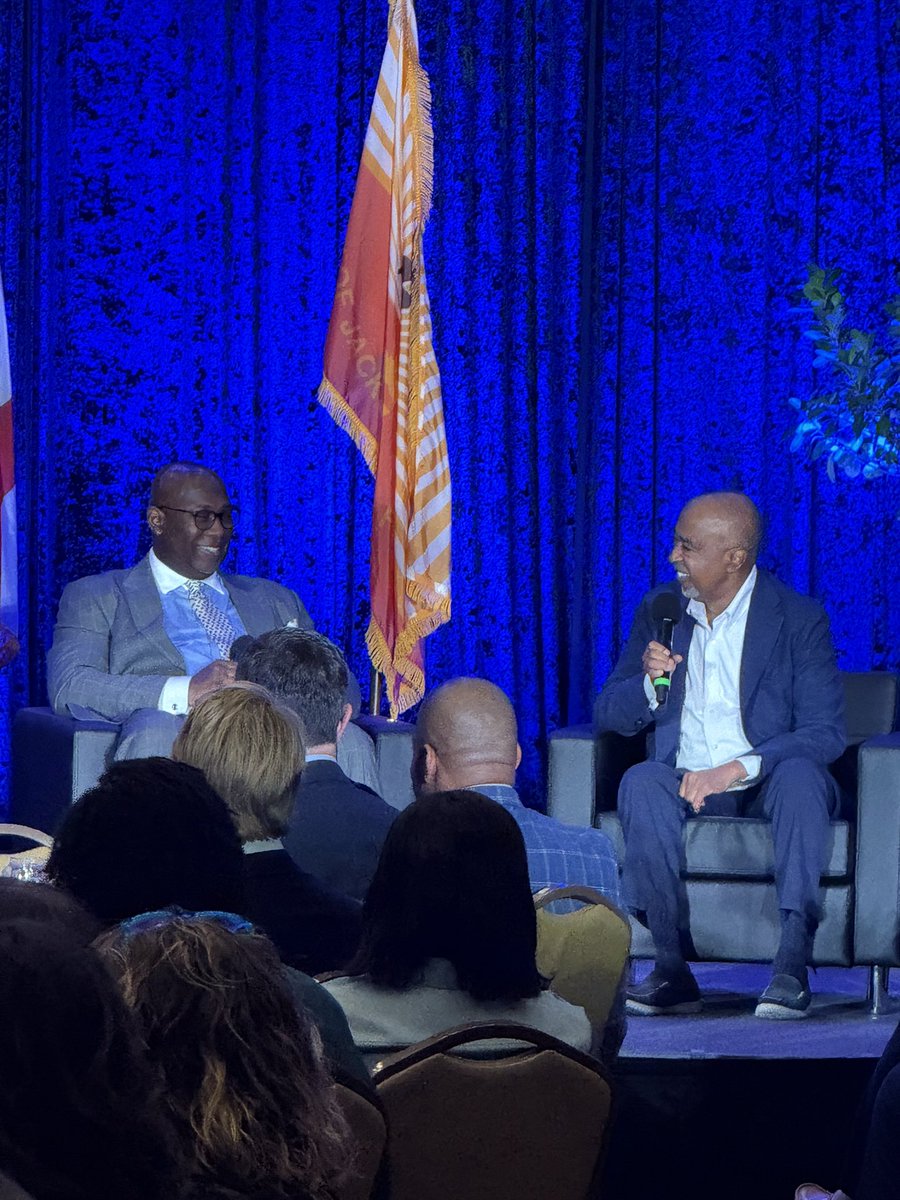 JAXChamber's tweet photo. Big news at today’s JAXUSA Luncheon! @Sysco (Project Moana) is expanding in JAX + the @Haskellco team took home the Talent Award. 💼 @anderson_dubose President &amp; CEO Warren Anderson announced $100K for @rmhcjax, with a matching gift from @vantrustRE. #JAXjobs #ilovejax https://t.co/wkNug3ey6l