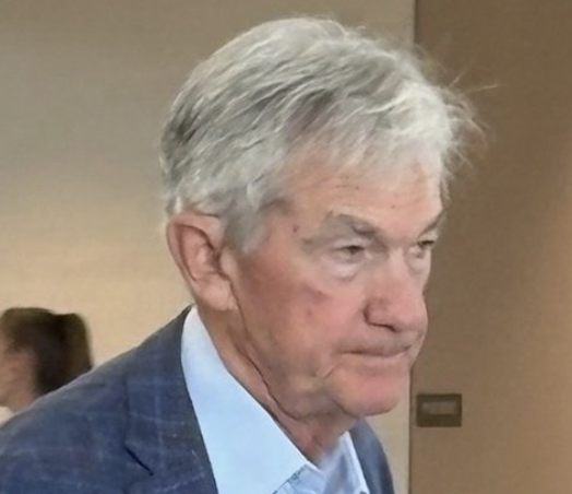 LarkDavis's tweet photo. Is this the face of a man about to cut interest rates? https://t.co/gorP84WrsD