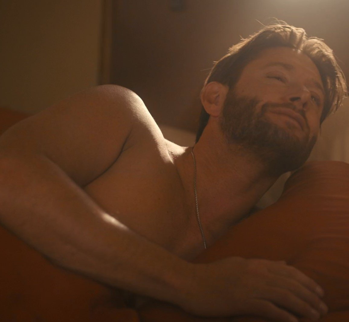 Silver chain means being safe and something Cas can pull.