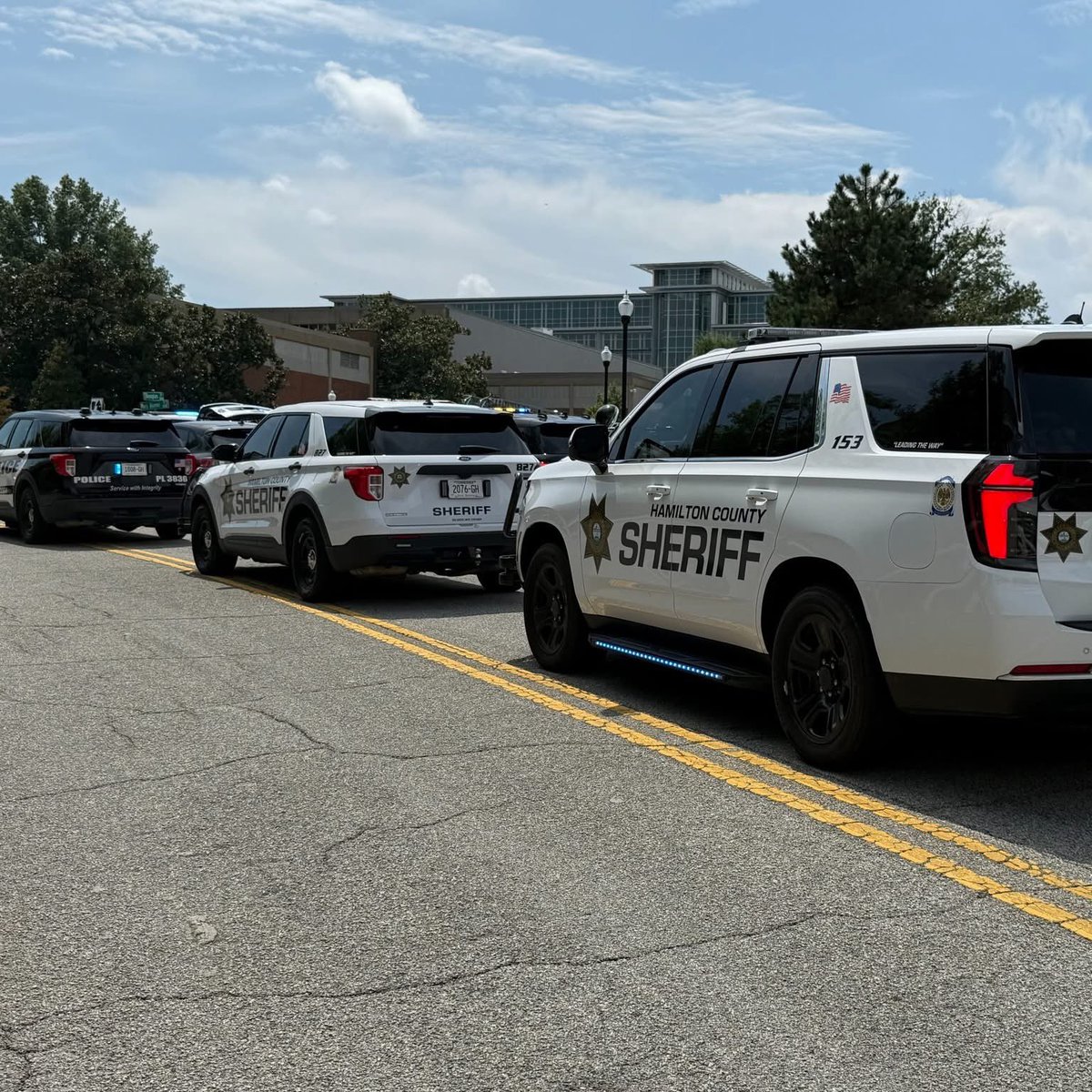 hcsotn's tweet photo. Message from Your Sheriff - @AGarrettSheriff 

“Today, I observed first-hand while at the scene, the seamless and large response by our local first-responders to ensure the safety of the University of Tennessee at Chattanooga students and the surrounding area. https://t.co/G0mt6QQhqf